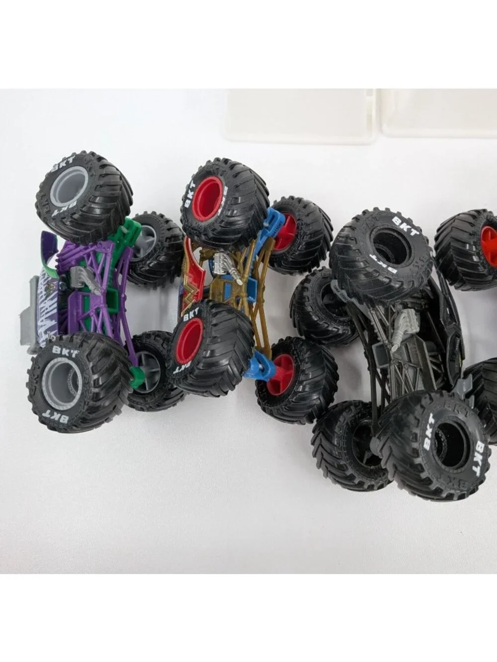 Monster Jam DC Comic Diecast 1:64 Lot of 5 Justice League Monster Trucks BKT
